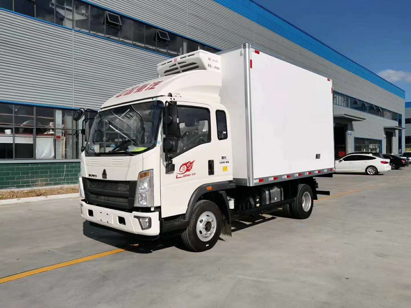重汽豪沃4米2國六藍牌冷藏車圖片