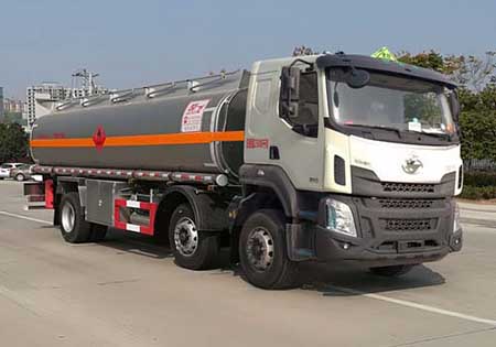柳汽乘龍前四后四鋁合金運油車圖片